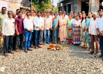 कुरुळमध्ये रस्त्याच्या कामाचा शुभारंभ