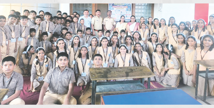विद्यार्थ्यांना सायबर गुन्ह्यांपासून सुरक्षित राहण्याचे धडे